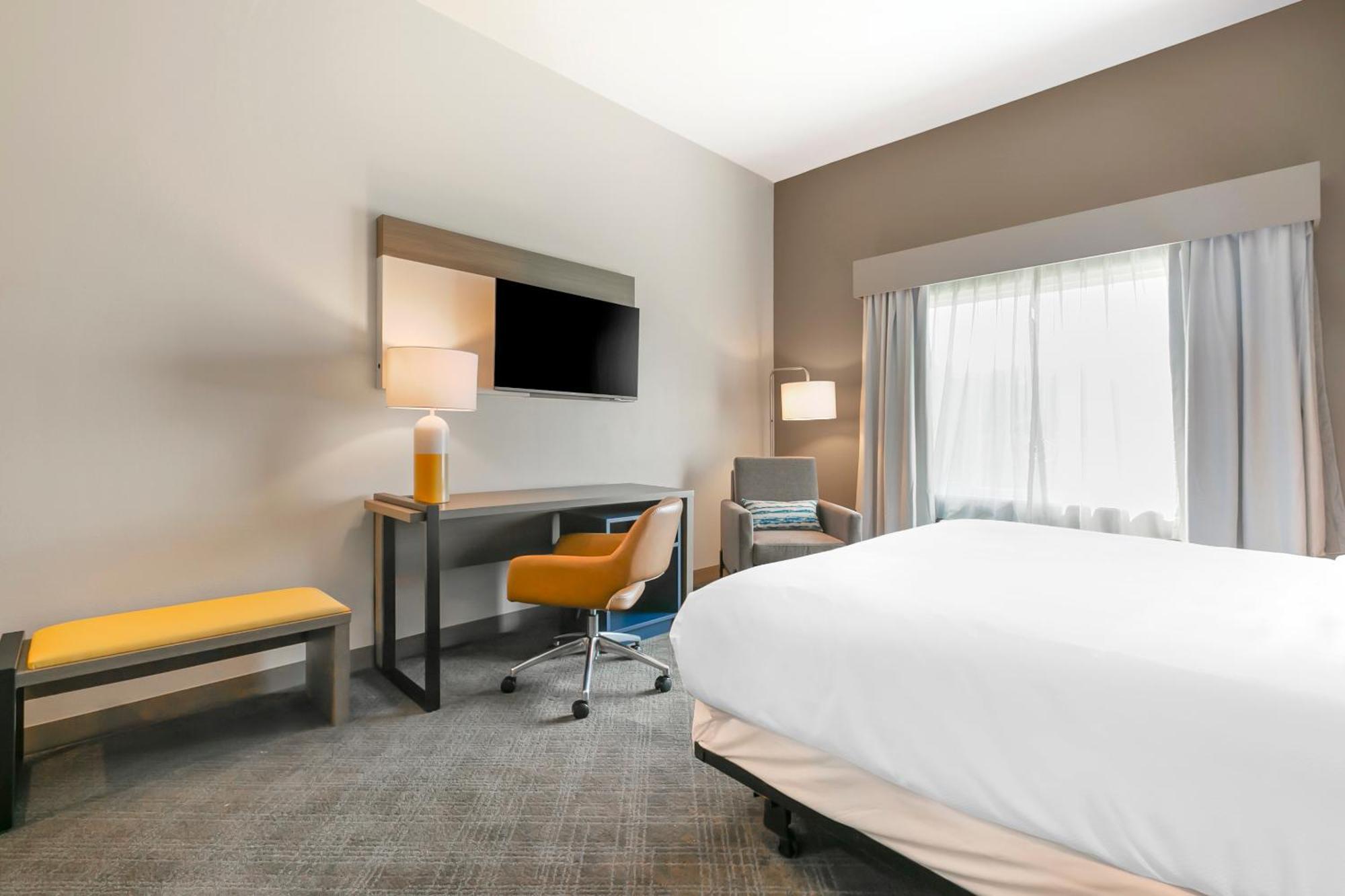 Hotel Comfort & 3*