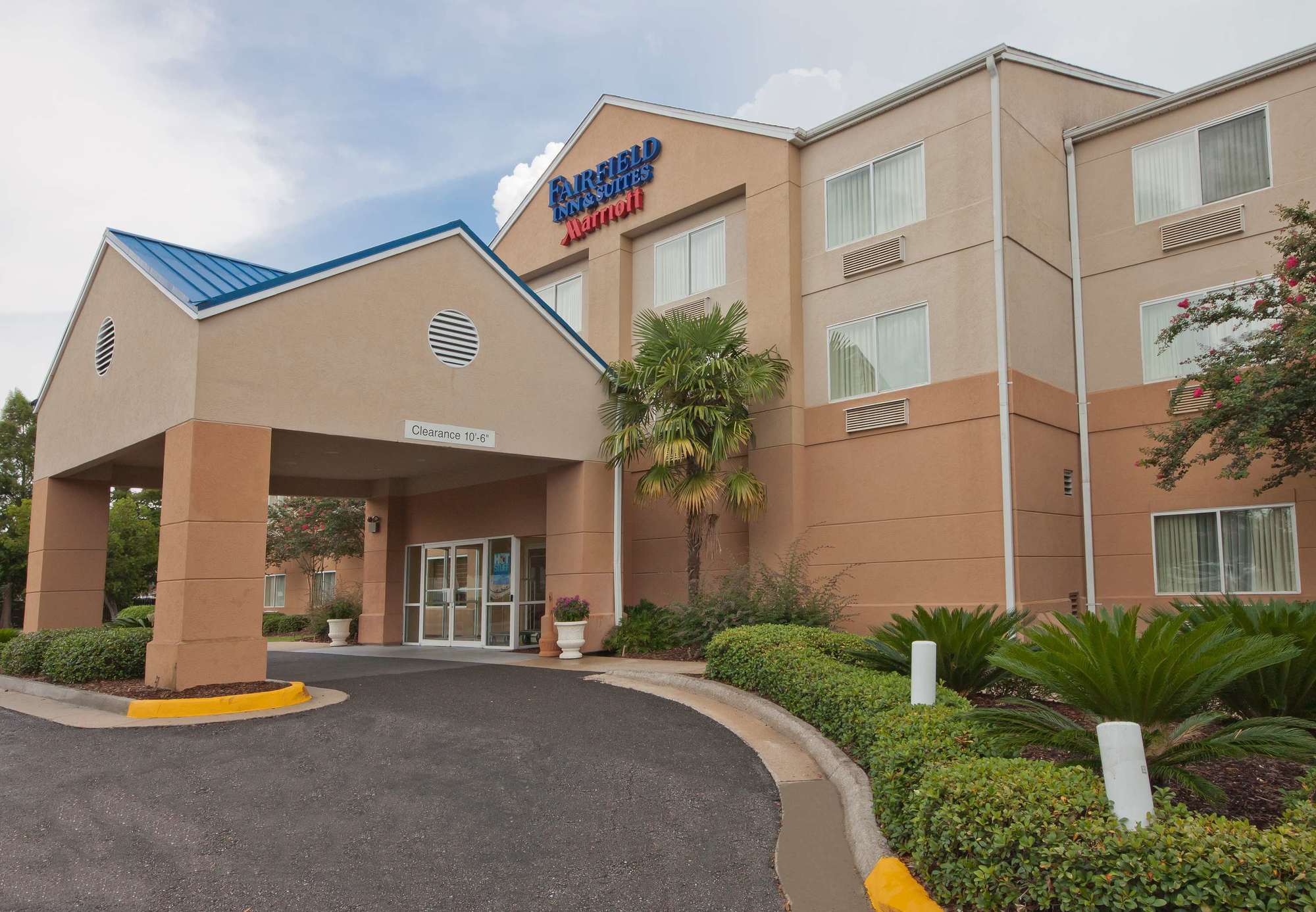 Hotel Comfort & Houma